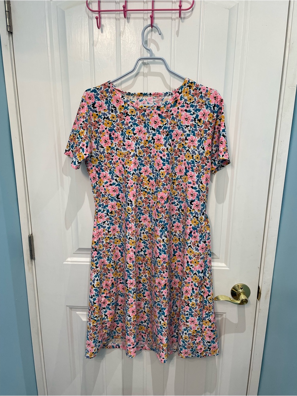 Floral Dress scoop neck